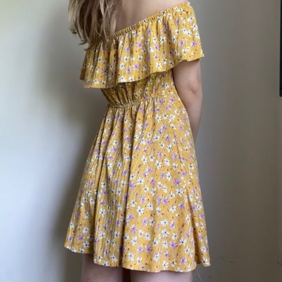 Speechless Yellow Floral Off the Shoulder Mini Dress 🌻💐 - Picture 4 of 4